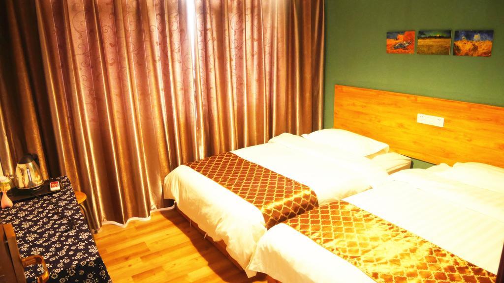 Zhangjiajie Peakcap Backpacker Hostel Екстер'єр фото